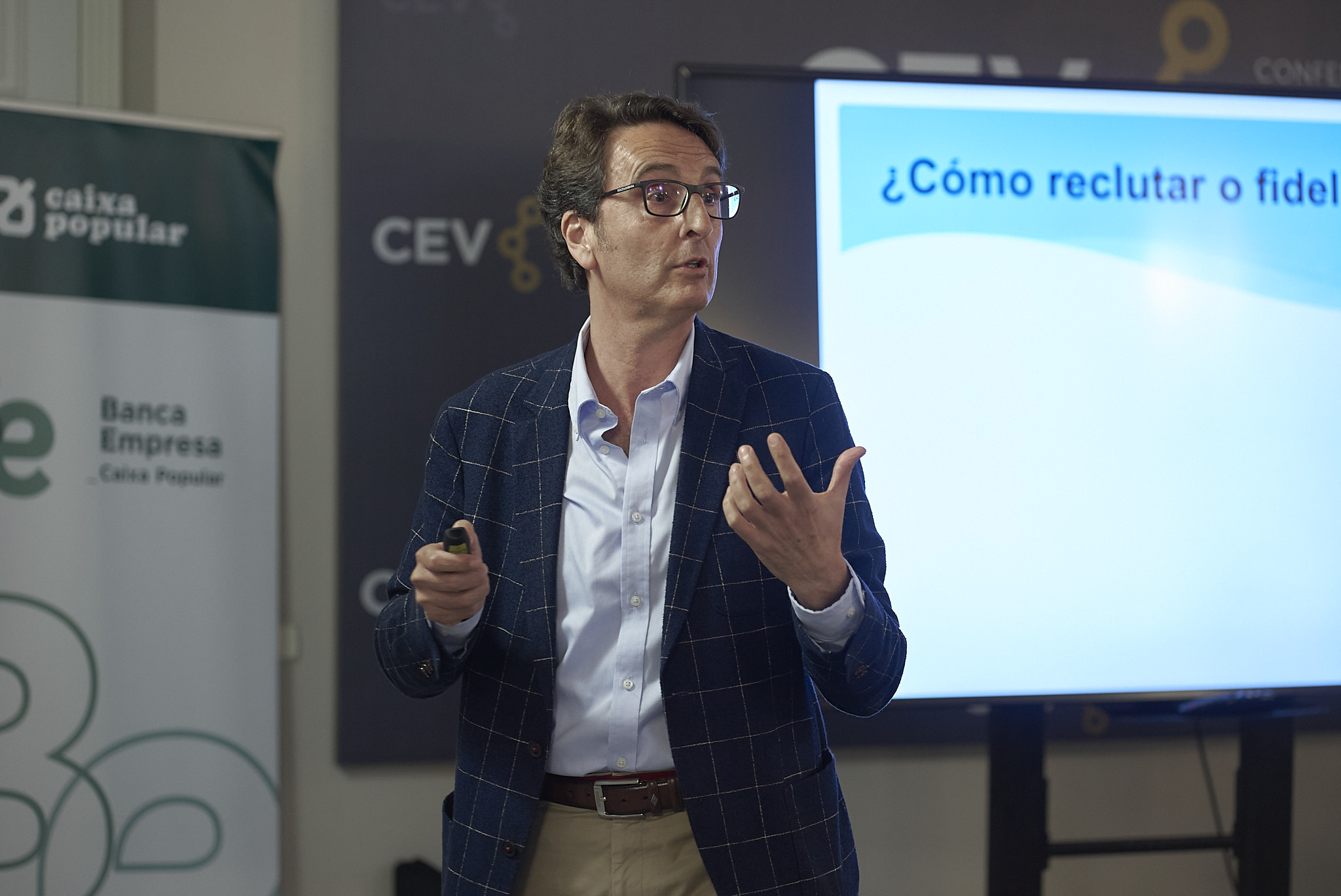 Conferencia Eduardo Martínez (8)